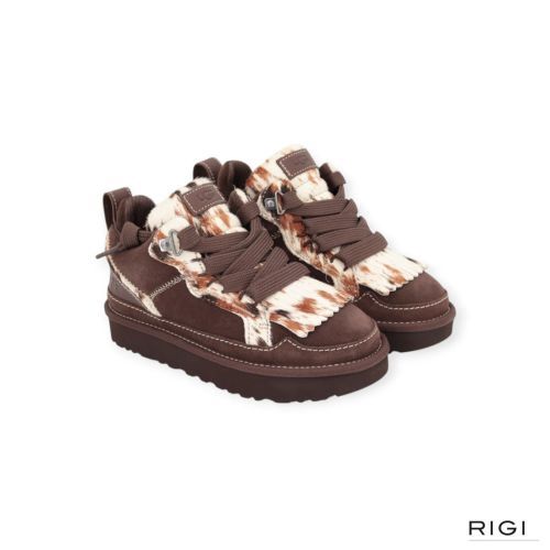 Ugg Lowmel Western veterschoen in bruin suède met cowprint voor dames. 