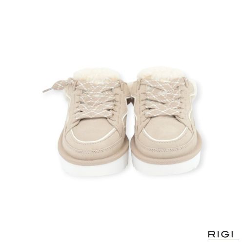 Ugg Lowmel Pantoffel, Mule in offwit, moonlight suède met wol voor dames. Ugg Lowmel Pantoffel, Mule in offwit, moonlight suède met wol voor dames.