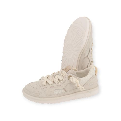 Ugg Minimel sneaker in off wit suede.