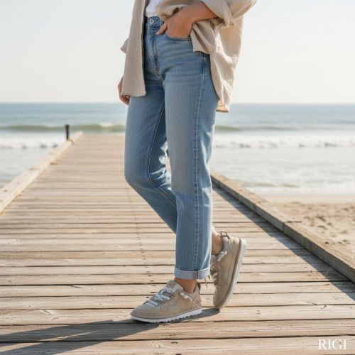 Ugg Minimel sneaker in zand (Mustard Seed) suede. Ugg Minimel sneaker in zand (Mustard Seed) suede.