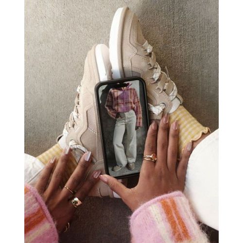 Ugg Minimel sneaker in zand (Mustard Seed) suede. Ugg Minimel sneaker in zand (Mustard Seed) suede.