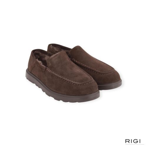 UGG Shep loafer, mocassin – pantoffel in bruin suède voor heren. 