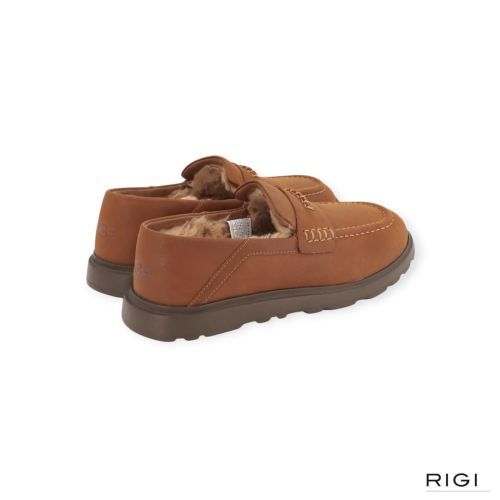UGG Shep Penny loafer, mocassin – pantoffel in cognac leer voor heren. 