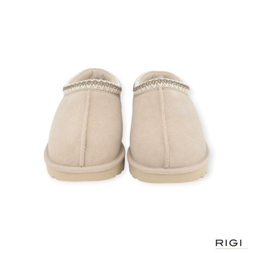 Ugg Tasman II pantoffel in offwit, mnl ‘moonlight’ suède voor dames. Ugg Tasman II pantoffel in offwit, mnl ‘moonlight’ suède voor dames.