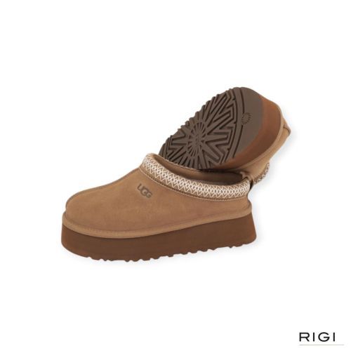 Ugg Tazz II pantoffel voor dames in lichtbruin, light bronze suède voor dames. 
