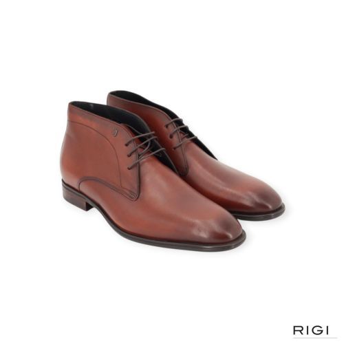 Van Bommel Terra 01.06 SBM-50043-24-01 enkellaars in cognac leer voor heren. Van Bommel Terra 01.06 SBM-50043-24-01 enkellaars in cognac leer voor heren.