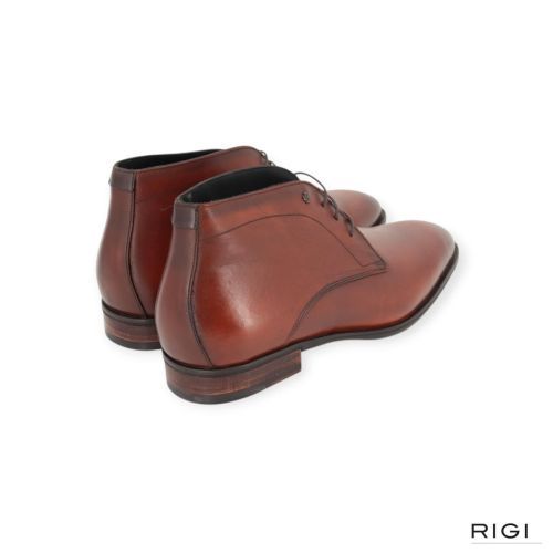 Van Bommel Terra 01.06 SBM-50043-24-01 enkellaars in cognac leer voor heren. Van Bommel Terra 01.06 SBM-50043-24-01 enkellaars in cognac leer voor heren.