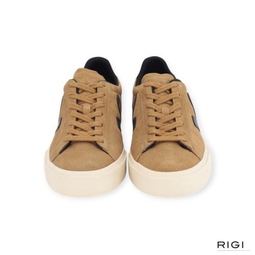 Veja Campo sneaker in cognac suède voor heren. 