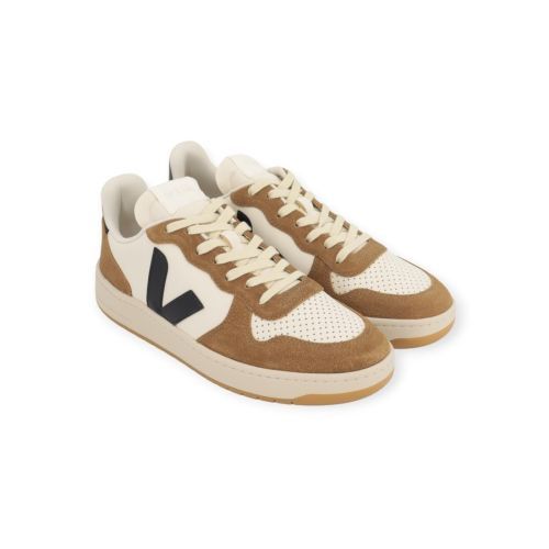 Veja v-10 voor heren in wit met zwart leer en beige suède. 