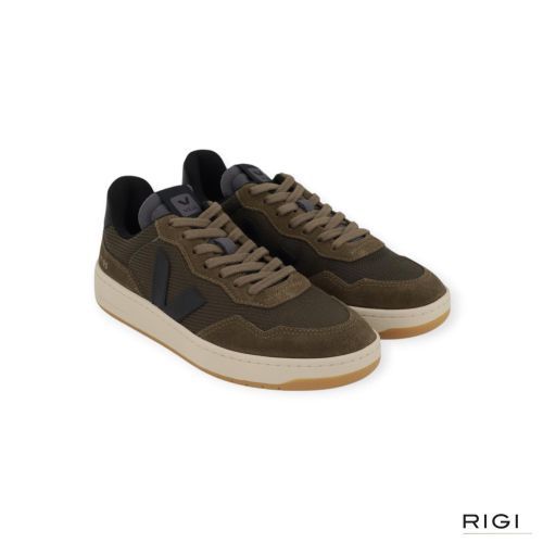Veja V-90 B-Mesh heren sneaker in groen met zwart suede. Veja V-90 B-Mesh heren sneaker in groen met zwart suede.