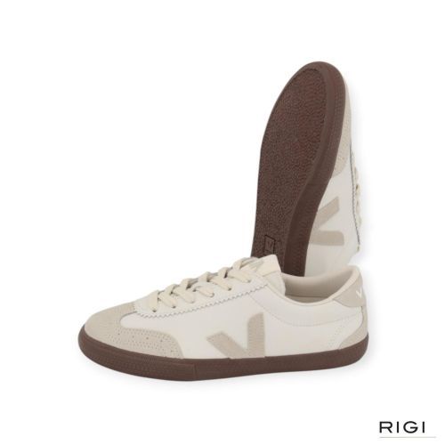 Veja Volley O.T leather in offwit leer / suède voor dames. 