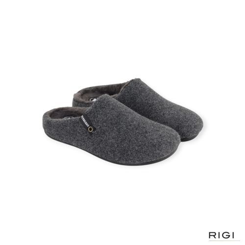 Verbenas Eagle Picos pet tone pantoffel in grijs stof voor heren. Verbenas Eagle Picos pet tone pantoffel in grijs stof voor heren.