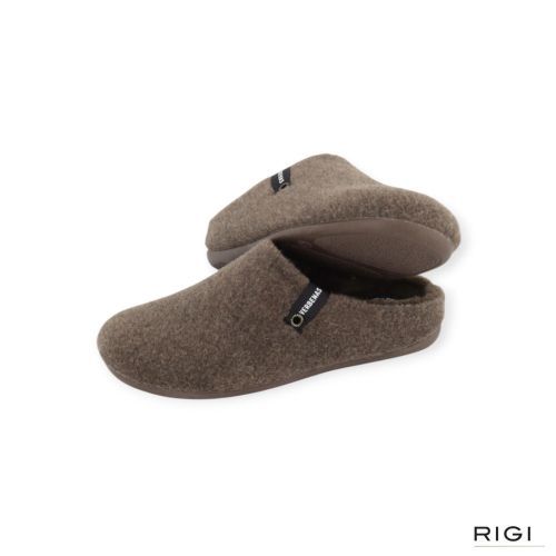 Verbenas Eagle Picos pet tone pantoffel in kaki stof voor heren.