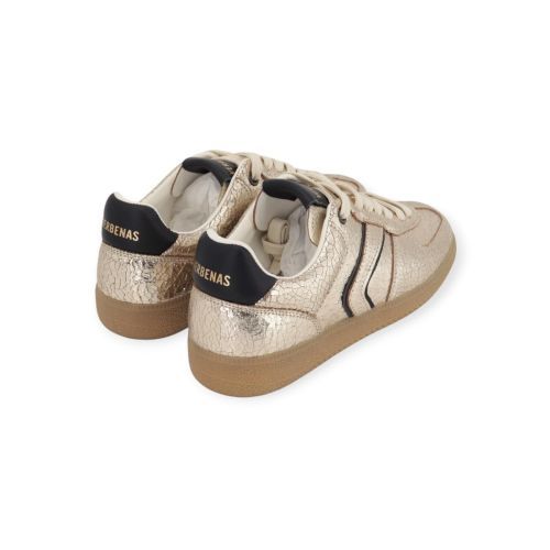 Verbenas Sora Breck dames sneaker in het goud met zwart leer.
