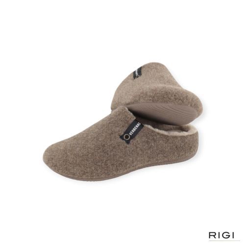 Verbenas York Picos Pet pantoffel in kaki stof voor dames. Verbenas York Picos Pet pantoffel in kaki stof voor dames.