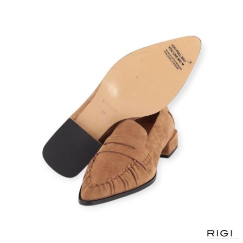 Via Vai Jazz Billie mocassin in cognac suède voor dames. Via Vai Jazz Billie mocassin in cognac suède voor dames.