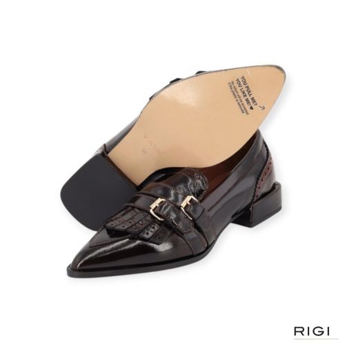Via Vai Jazz Lucy mocassin voor dames in bruin lakleer. Via Vai Jazz Lucy mocassin voor dames in bruin lakleer.