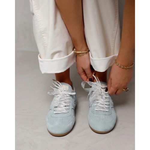 Via Vai June Haylee dames sneaker in licht blauw suede.