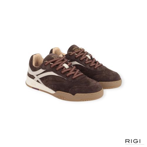 Via Vai Kris Dante sneaker in bruin suède voor dames. Via Vai Kris Dante sneaker in bruin suède voor dames.