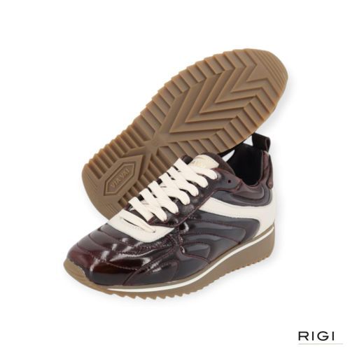 Via Vai Mikki Rae sneaker in bruin lakleer met offwit leer voor dames. 