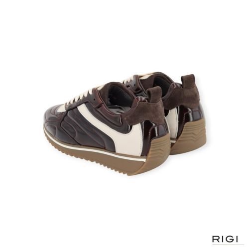 Via Vai Mikki Rae sneaker in bruin lakleer met offwit leer voor dames. 