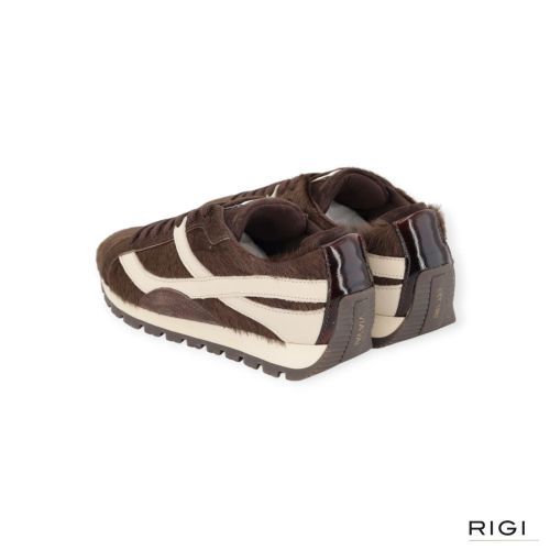 Via Vai Scott Demi sneaker in bruin ponyvel en offwit leer voor dames. Via Vai Scott Demi sneaker in bruin ponyvel en offwit leer voor dames.