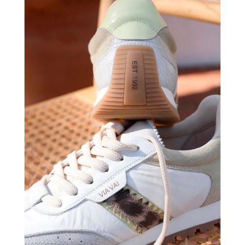 Via Vai Scott Sara dames sneaker in wit met beige leer.
