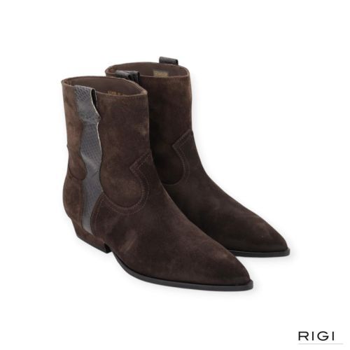Via Vai Vive Anna enkel laars in het bruin suede leer. Via Vai Vive Anna enkel laars in het bruin suede leer.