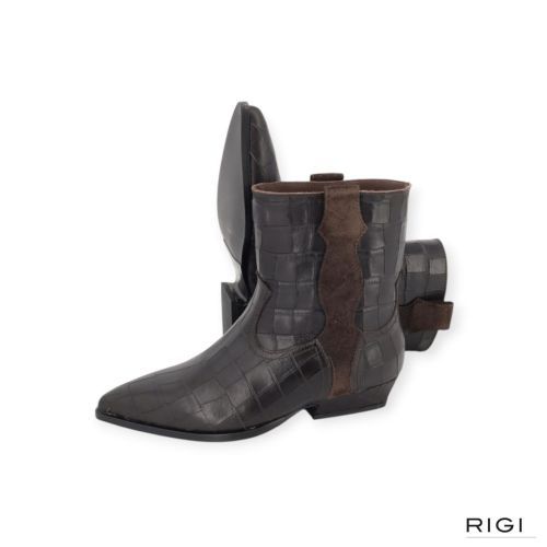 Via Vai Vive Anna dames enkellaars in het bruin crocco leer. Via Vai Vive Anna dames enkellaars in het bruin crocco leer.