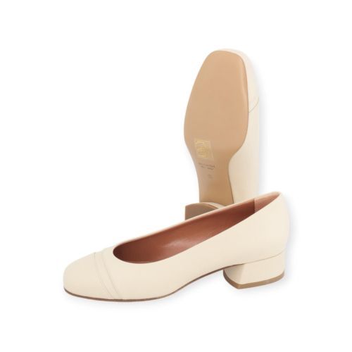 Voltan LV511 ballerina in ecru leer