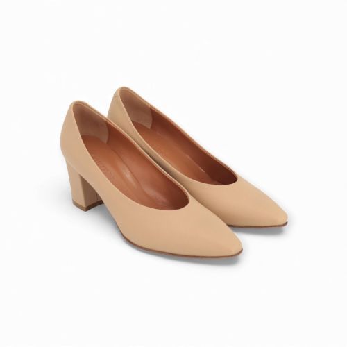 Voltan dames pump LV582 in beige. Voltan dames pump LV582 in beige.