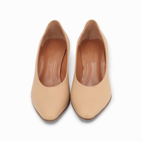 Voltan dames pump LV582 in beige. Voltan dames pump LV582 in beige.
