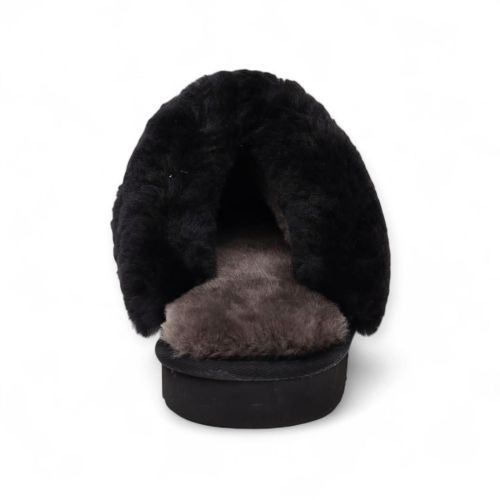 Warmbat dames pantoffel in zwart suede met wol Flurry