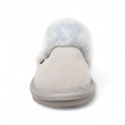 Warmbat dames pantoffel in licht blauw suede met wol Flurry