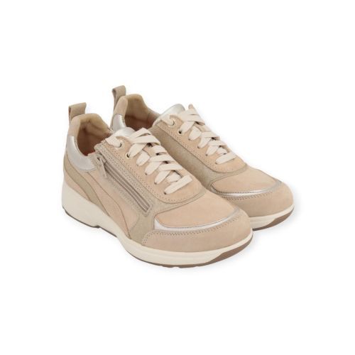 Xsensible Valletta sneaker in zand suède voor dames.