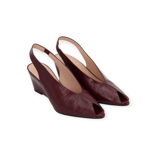 Zinda 3415 dames sleehak sandaal in het bordeaux lak. Zinda 3415 dames sleehak sandaal in het bordeaux lak.
