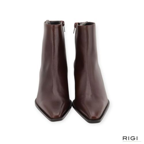 Zinda 3636-S enkellaars in bruin leer voor dames. Zinda 3636-S enkellaars in bruin leer voor dames.