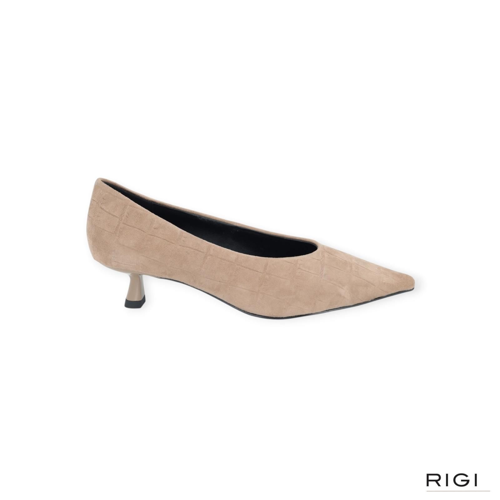 Bibi Lou Tiare dames pump in taupe suede. Bibi Lou Tiare dames pump in taupe suede.