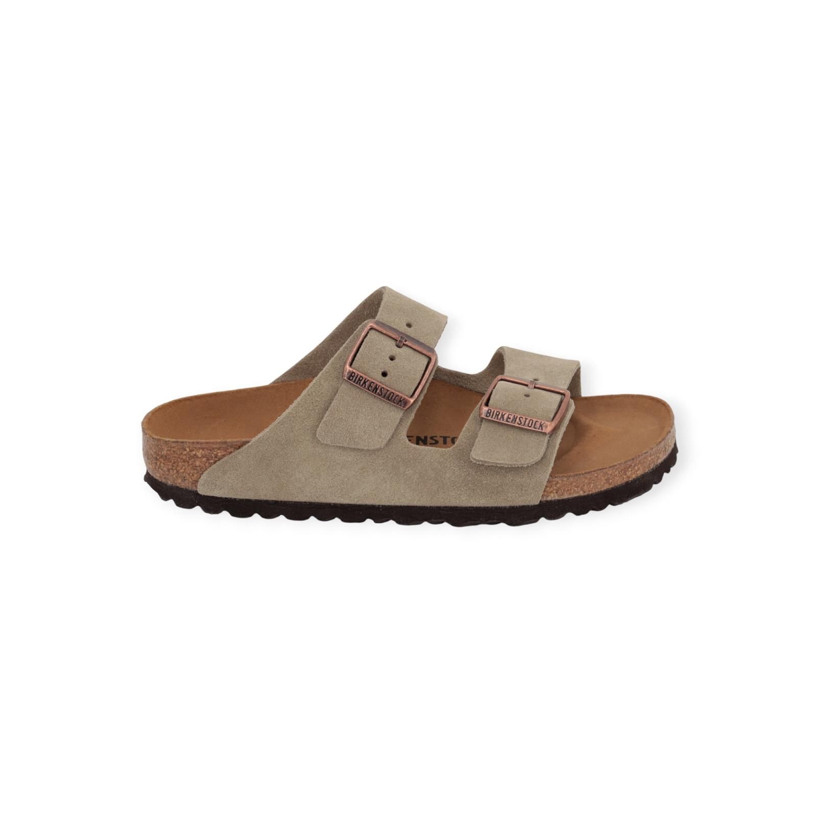 Birkenstock Arizona unisex slipper taupe suede. Birkenstock Arizona unisex slipper taupe suede.