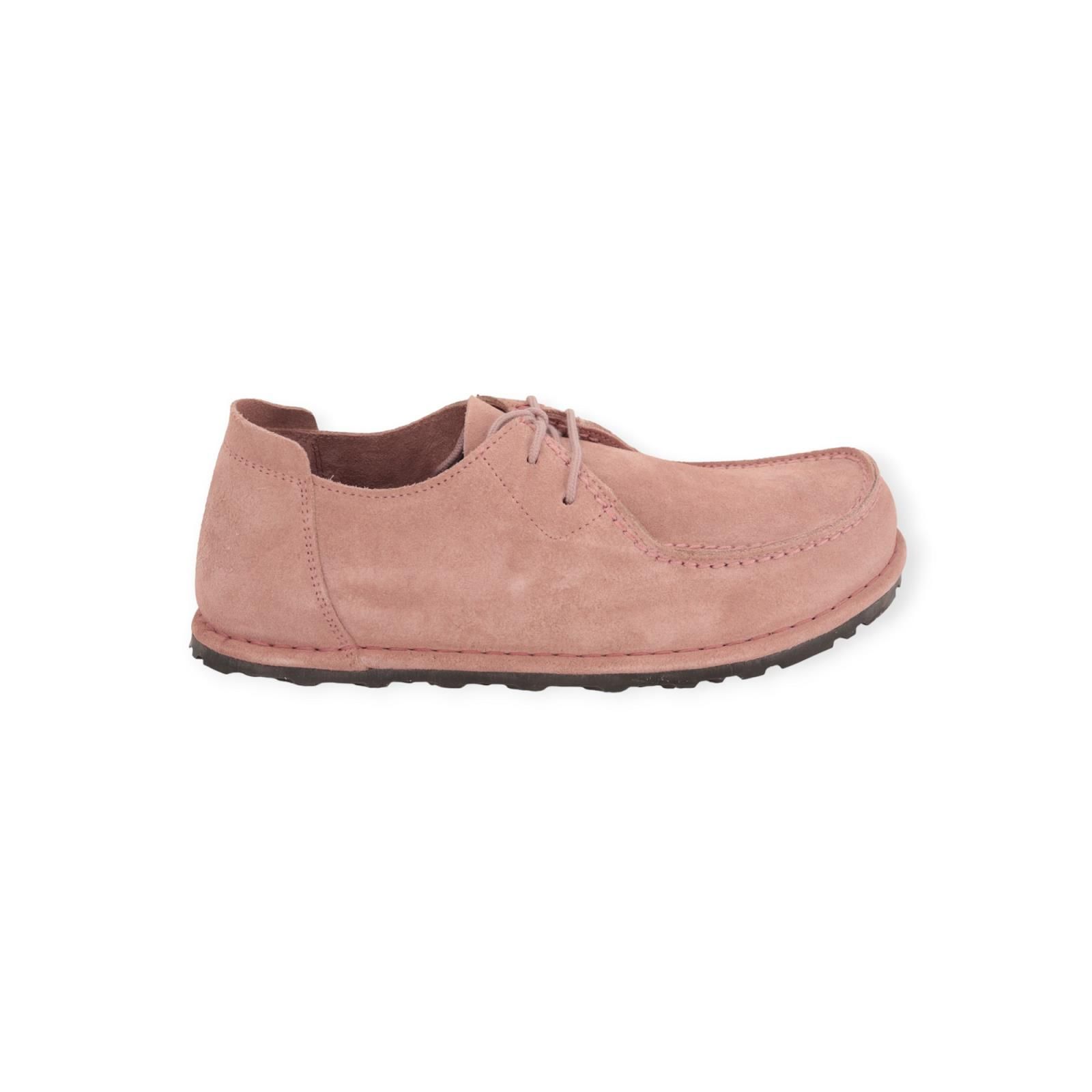 Birkenstock Utti Lace in roze suède voor dames. Birkenstock Utti Lace in roze suède voor dames.