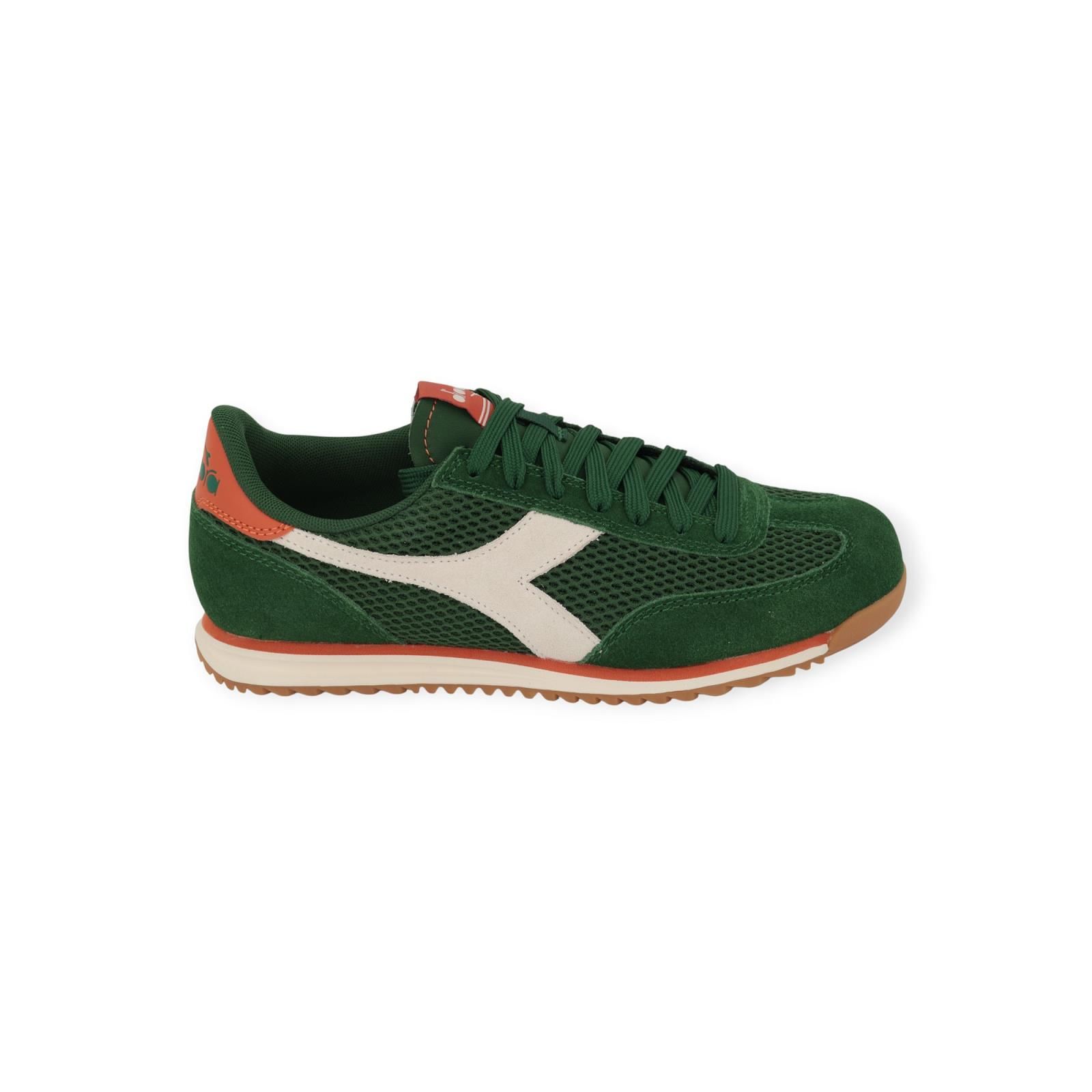 Diadora cross mesh heren sneaker in groen suede. Diadora cross mesh heren sneaker in groen suede.