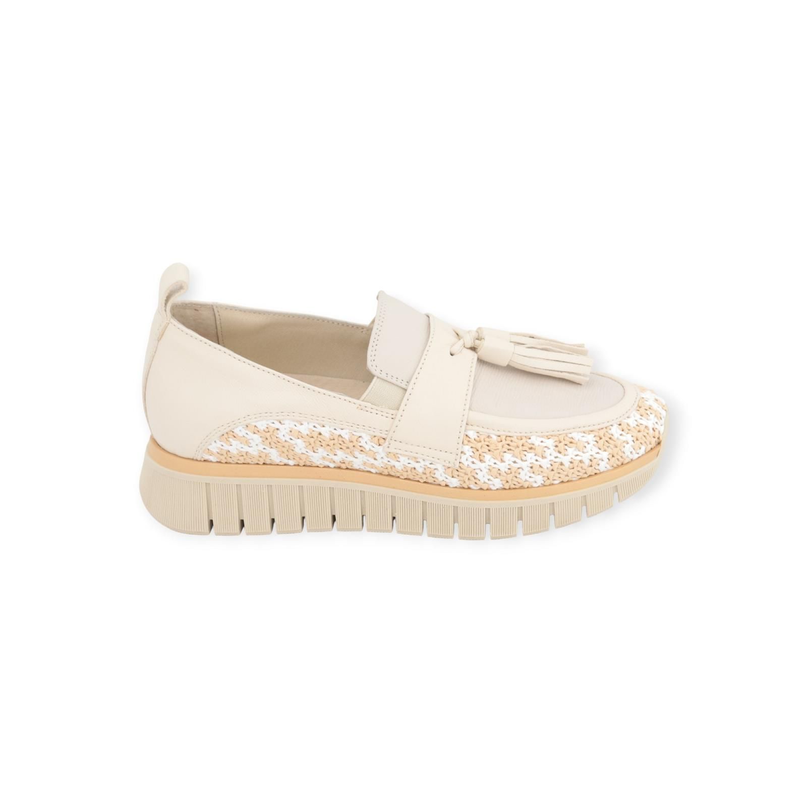 Dl Sport dames mocassin in beige raffia leer. Dl Sport dames mocassin in beige raffia leer.