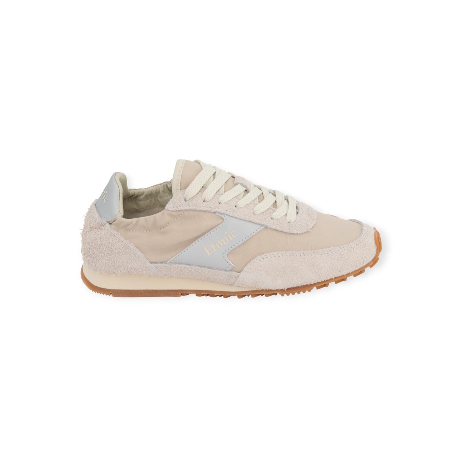 Etonic Trans AM 2.0 dames sneaker in het beige suede. Etonic Trans AM 2.0 dames sneaker in het beige suede.