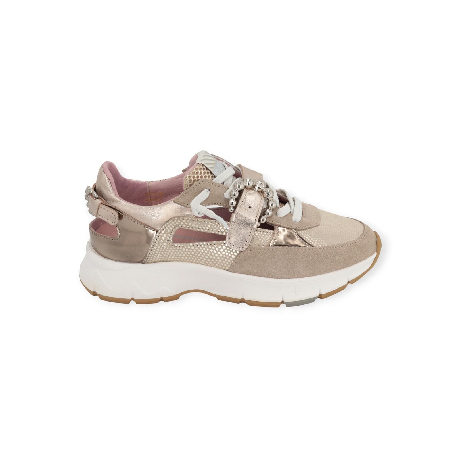 Floris Vanbommel Daysi dames sneaker in goud shinning leer met beige suede. Floris Vanbommel Daysi dames sneaker in goud shinning leer met beige suede.