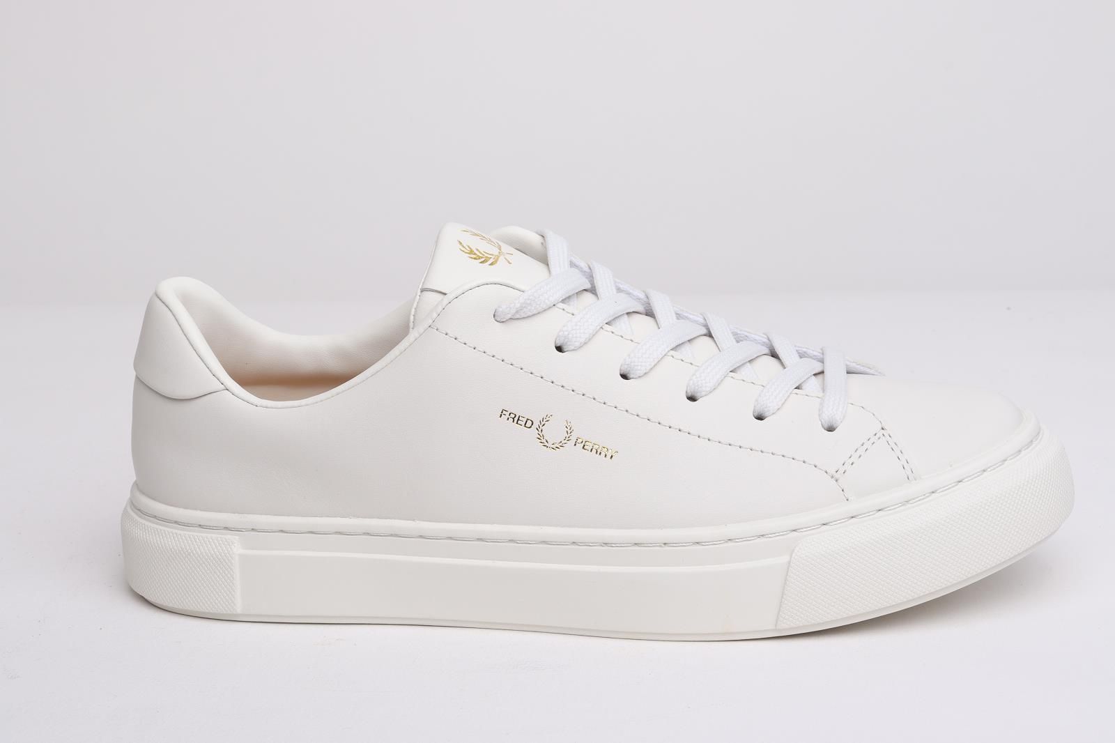 Fred Perry sneaker in off wit