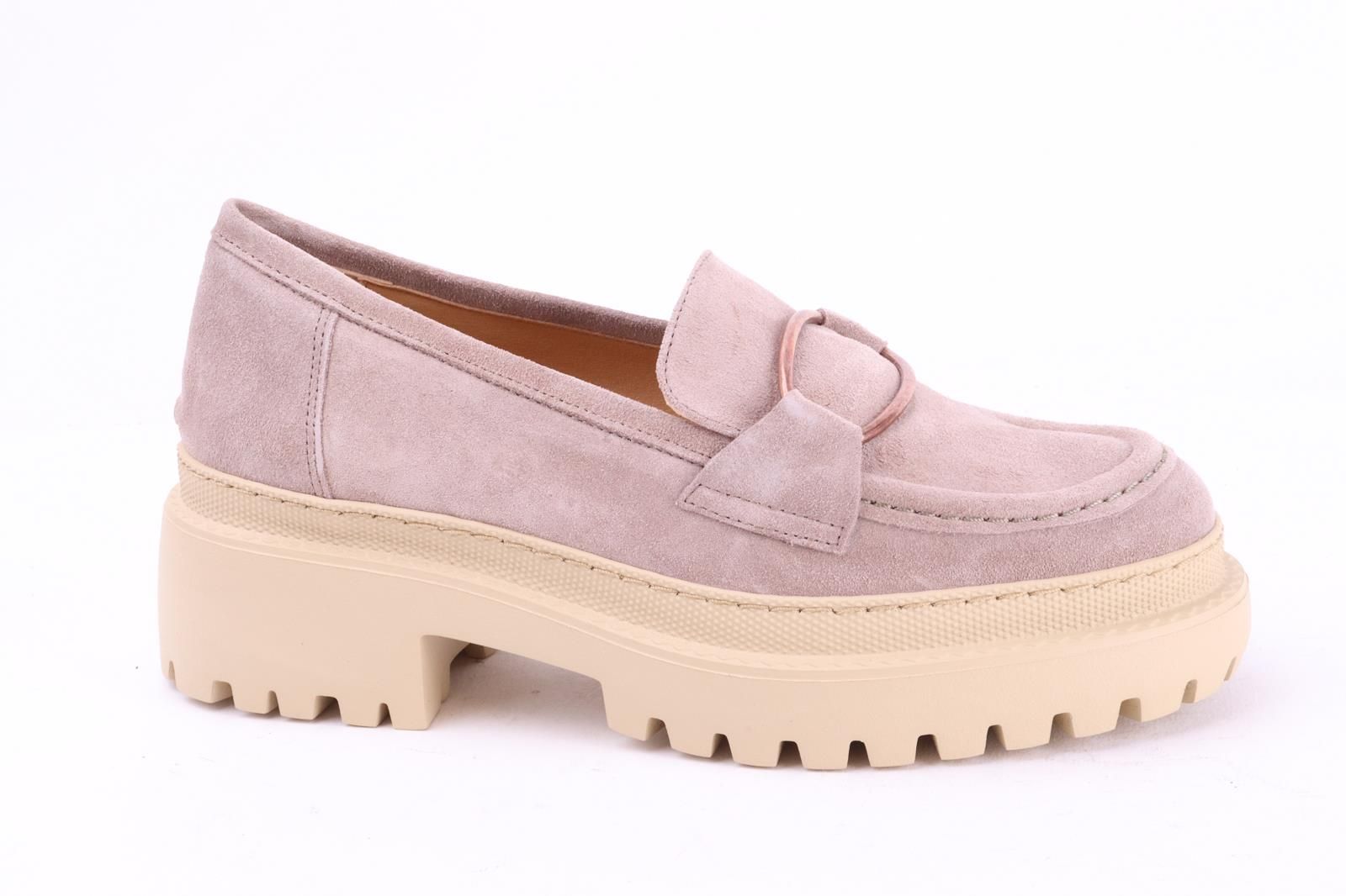Frida dames mocassin / loafer in taupe suede leer op micro zool.