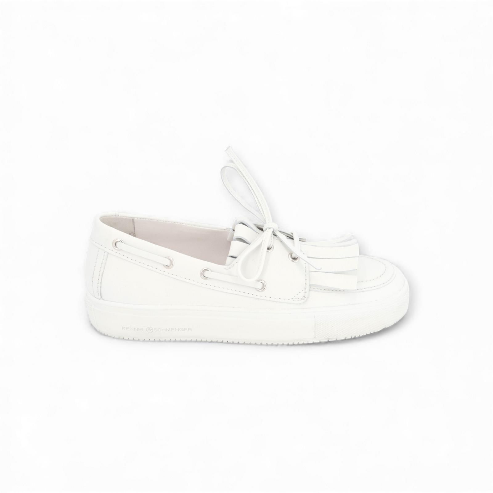 Kennel & Schmenger Leni dames mocassin / bootschoen in wit. Kennel & Schmenger Leni dames mocassin / bootschoen in wit.