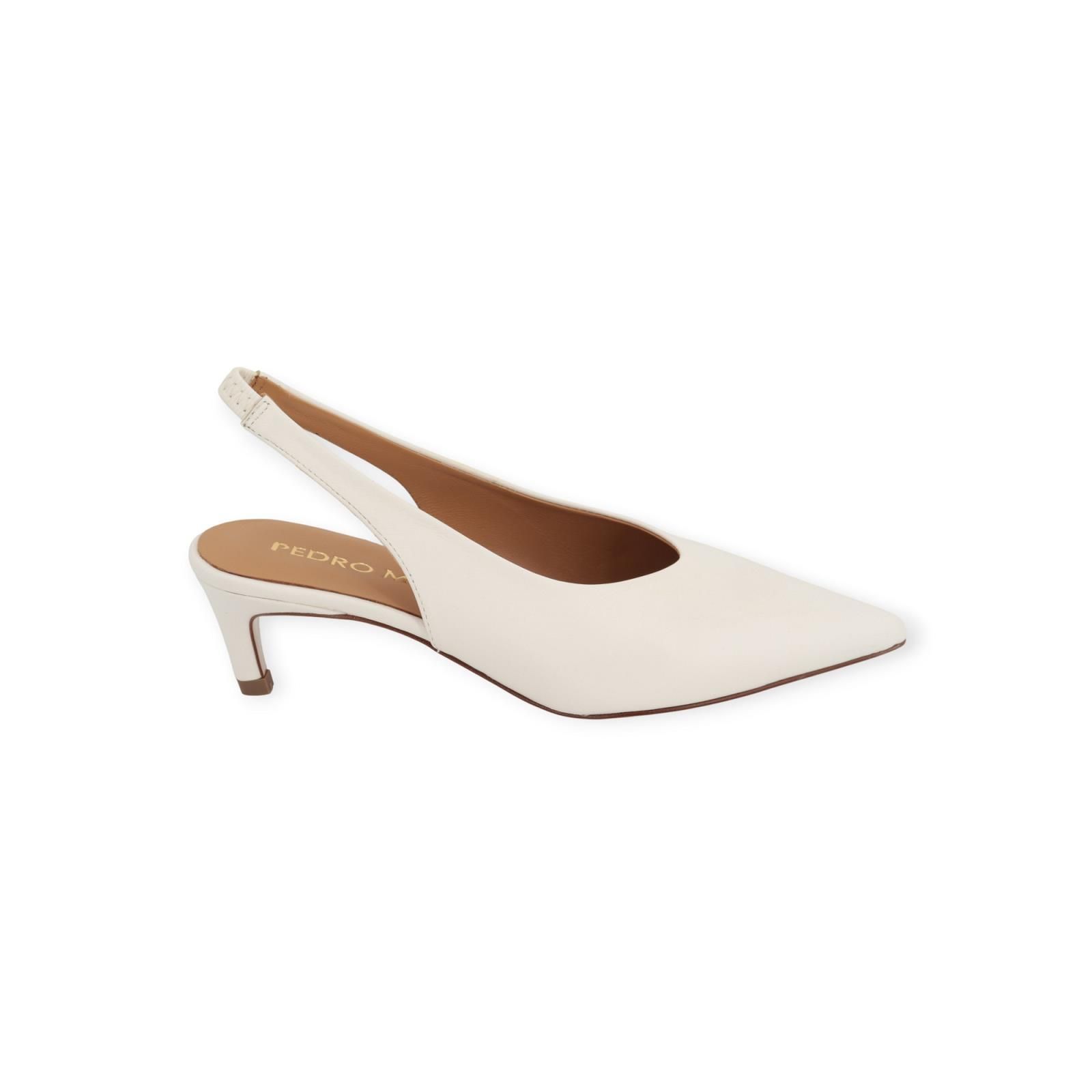 Pedro Miralles pump in wit leer. Pedro Miralles pump in wit leer.