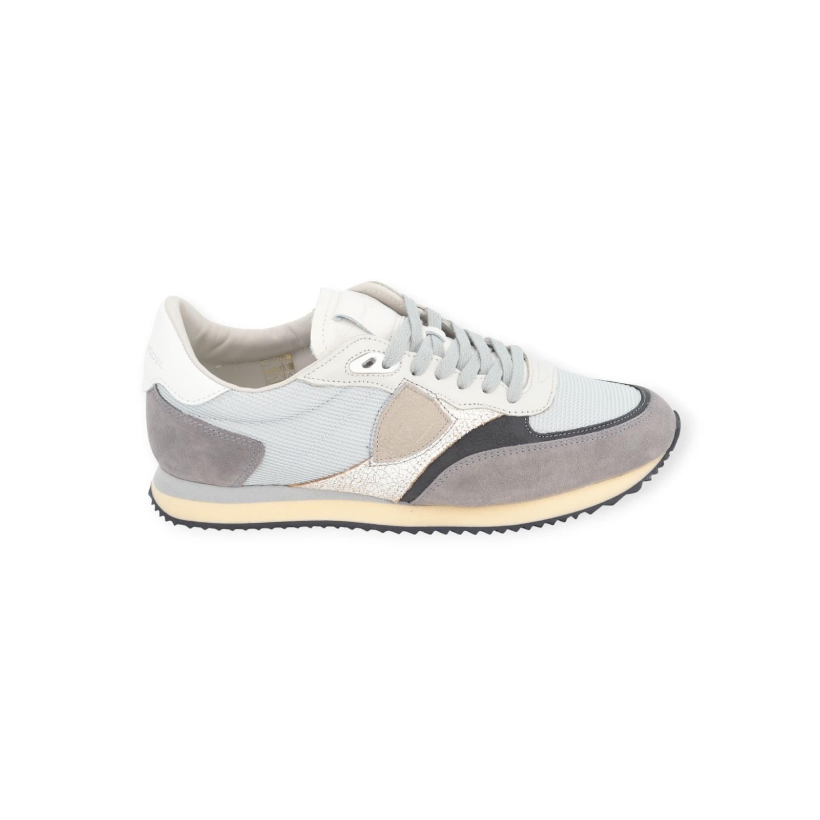 Philippe Model Blville Low heren sneaker in off wit leer. Philippe Model Blville Low heren sneaker in off wit leer.