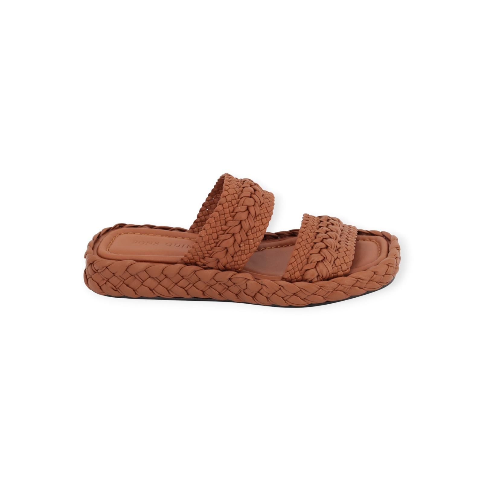Pons Quintana Malta slipper in cognac tressée voor dames. Pons Quintana Malta slipper in cognac tressée voor dames.